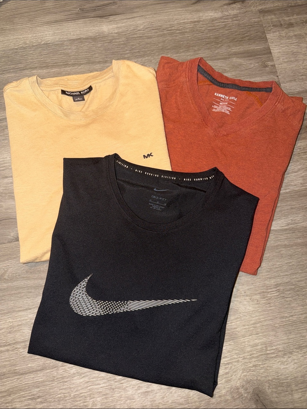 3 pieces men’s short sleeve shirts M size